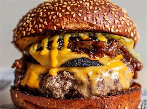 5 Juicy, Delicious Burgers That Will Rock Your World.